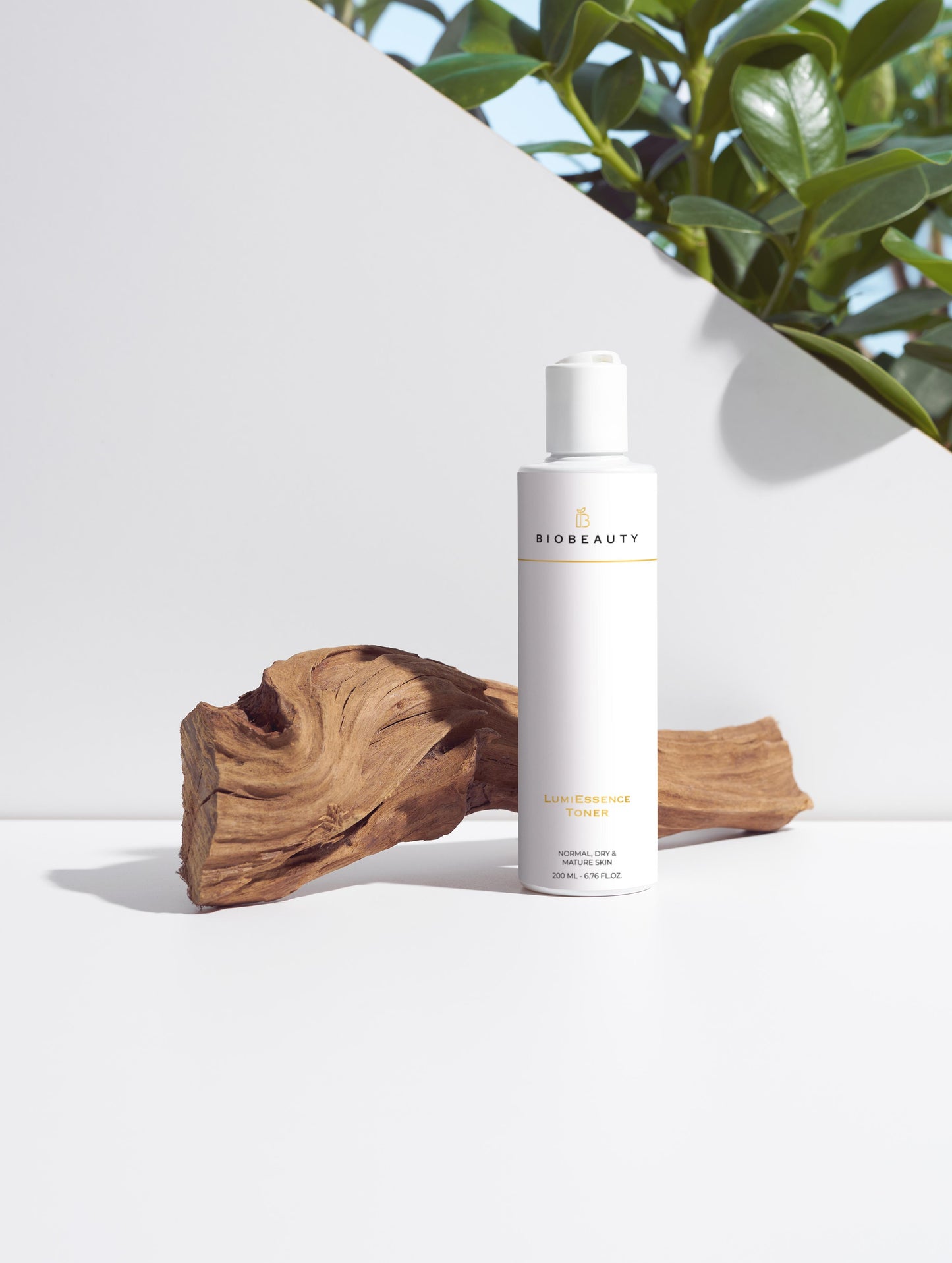 LumiEssence Toner